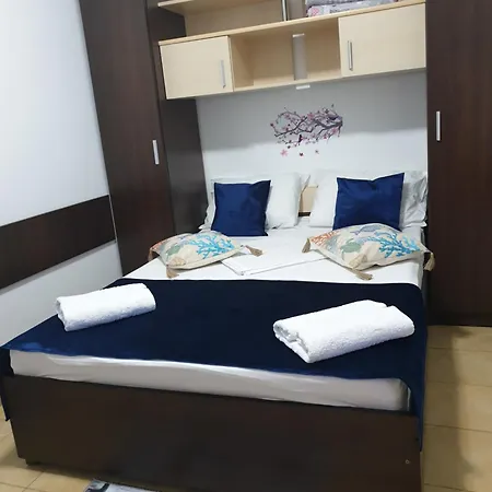 Casa Mary 3* קוסטינסטי